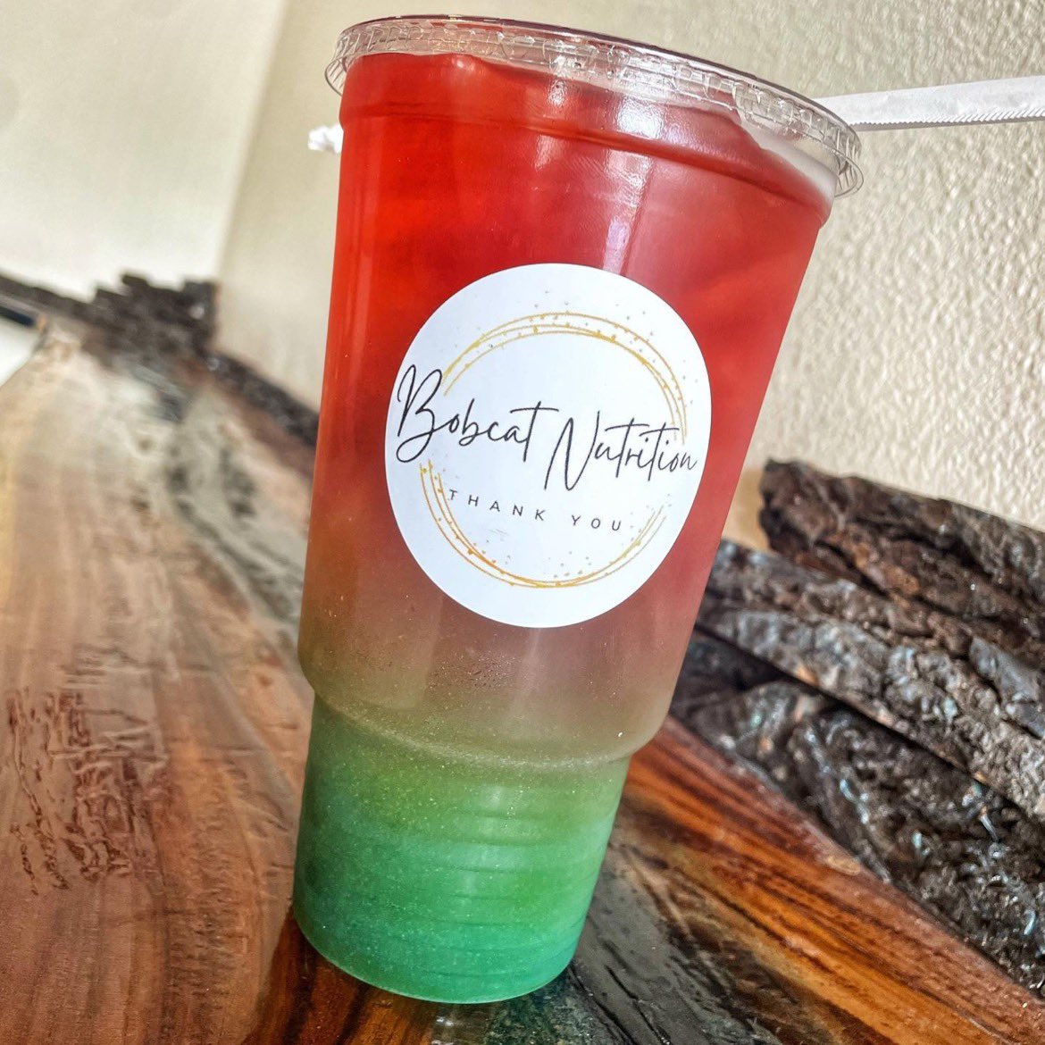 txstbcn's tweet photo. We kicked off our Body transformation challenge today so it’s only right we turn up the 🔥 Come in for our SUMMER SIZZLE Tea of the week and start your Monday off powerfully!

#BobcatNutrition #TheBobcatWay #BobcatNutritionSM #EnergyTea #healthylifestyle #SanMarcos #TXST https://t.co/jAiQdQGD1C
