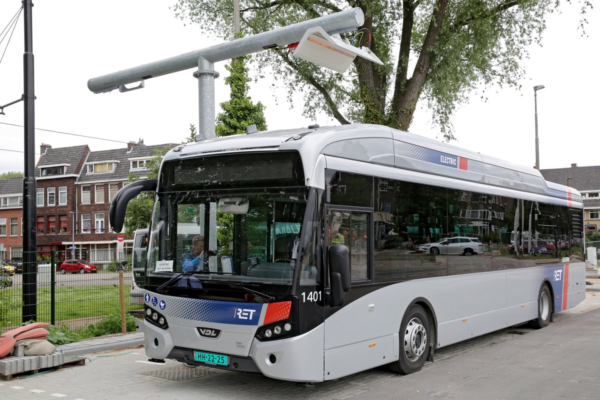 In onder andere <a href="/rotterdam/">Gemeente Rotterdam</a> rijden nu ook zero emissiebussen op lijnen die eerder nog werden bediend met dieselvoertuigen. Dit jaar stromen er 42 bussen in, bovenop de 55 schone bussen. In 2030 is de Rotterdamse busvloot 100% zero emissie.  🔌💚👉bit.ly/3NeZDxB