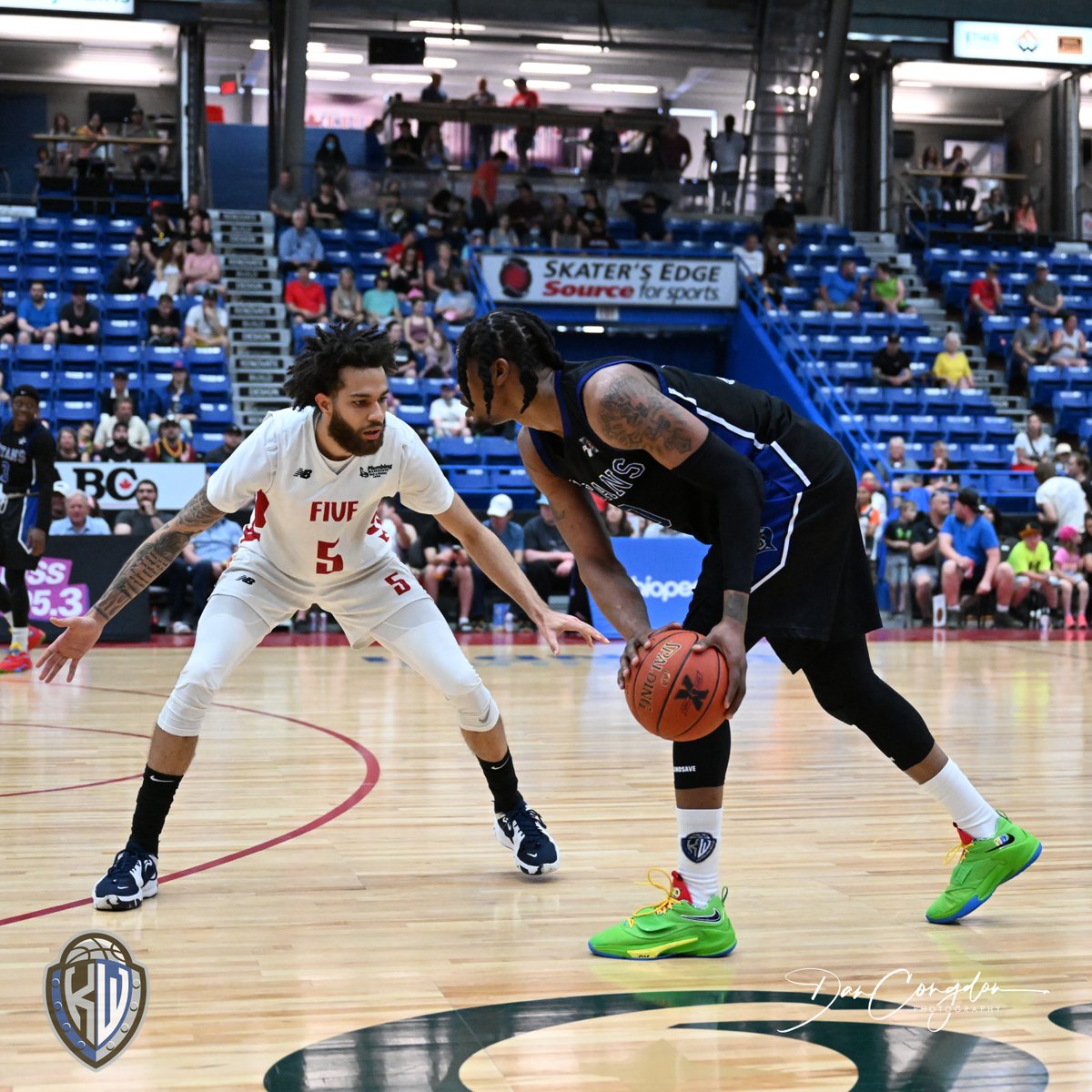 dancongdon's tweet photo. 🏀📷 A few photos of Eric Ferguson of the @kw_titans  from yesterday's 122-116 win over @TheSudburyFive.  "E" had 35 points and 17 rebounds.  Game 2 goes Tuesday at 7pm in Sudbury.

#WeAreTitans  #Basketball  #SportsPhotography  #Nikon https://t.co/5XmTN7ZbGE