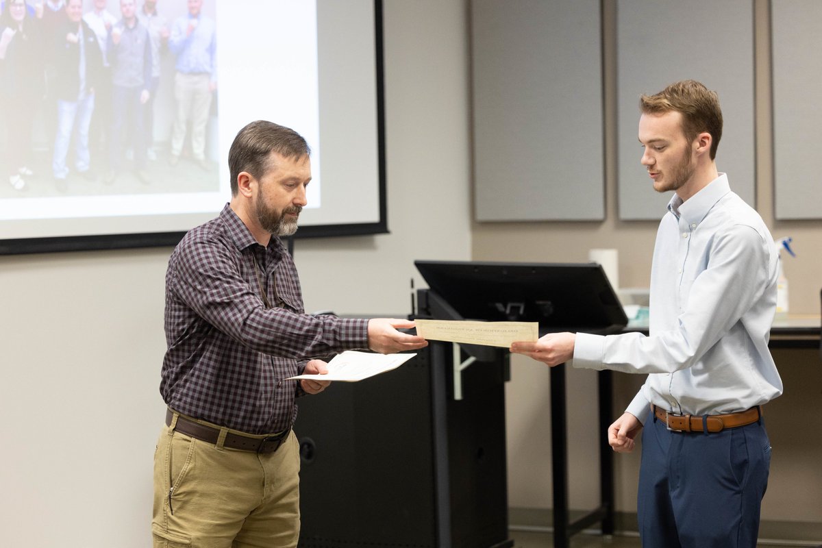 Engineering_MSU's tweet photo. The Order of the Engineer is a ceremony where participants make a vow acknowledging that they have ethical obligations to perform as Engineers. Proud of our students who will now be wearing the steel ring!
#OrderoftheEngineer #MinerBears #graduates @MissouriSandT @MissouriState https://t.co/RFIMyDcRQz