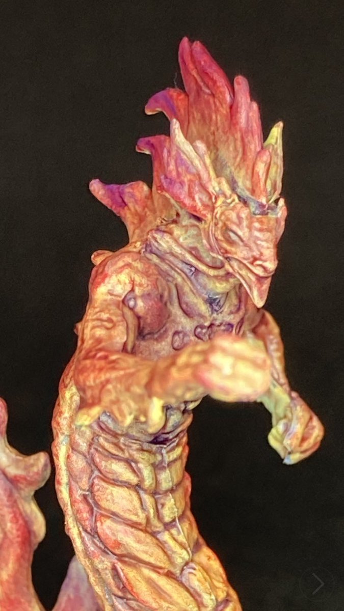 drizzton's tweet photo. サラマンダー（また途中）
モンスターマニュアルのイラストを参考に。#dnd #dndminiatures #TheTempleofElementalEvil https://t.co/tPfhXlUWDA