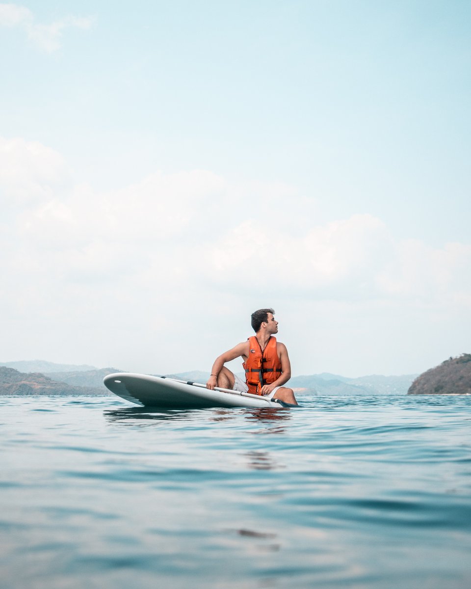 Take a tour into the pristine and calm waters of the stunning Culebra Bay.