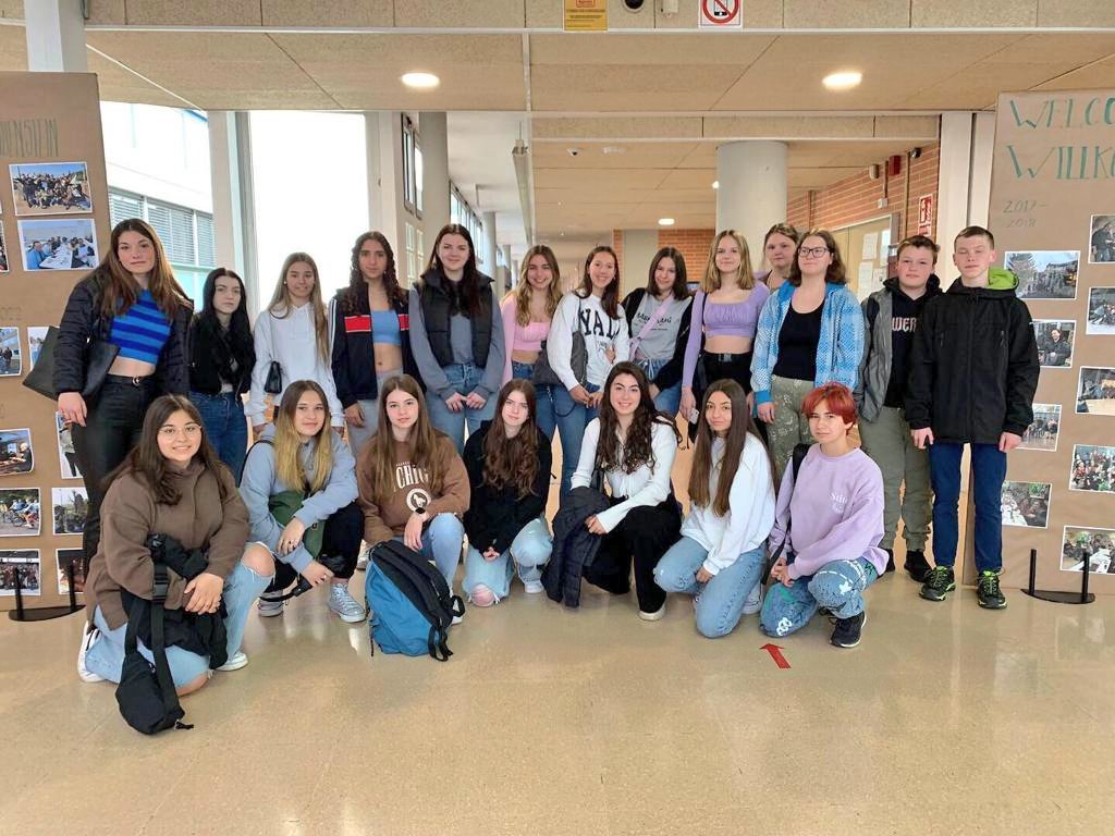 Institut de Corbera tweet media