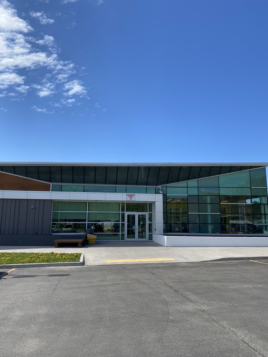AmazingatSault's tweet photo. The Recruitment Team is back on campus! Book a tour, complete an app, or just stop by to ask a question. Enter the College via J-Wing on Northern Ave (pic 1), and we’re located just inside the doorway to the left in the “fishbowl” (pic 2). #saultcollege #whereweareiswhoweare https://t.co/tSLBnAlQ4v
