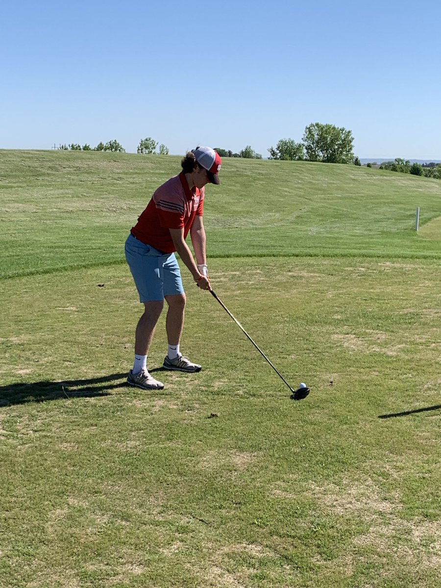 Cael Wichman start his round at Districts with a shot down the middle. Good Luck Cael.