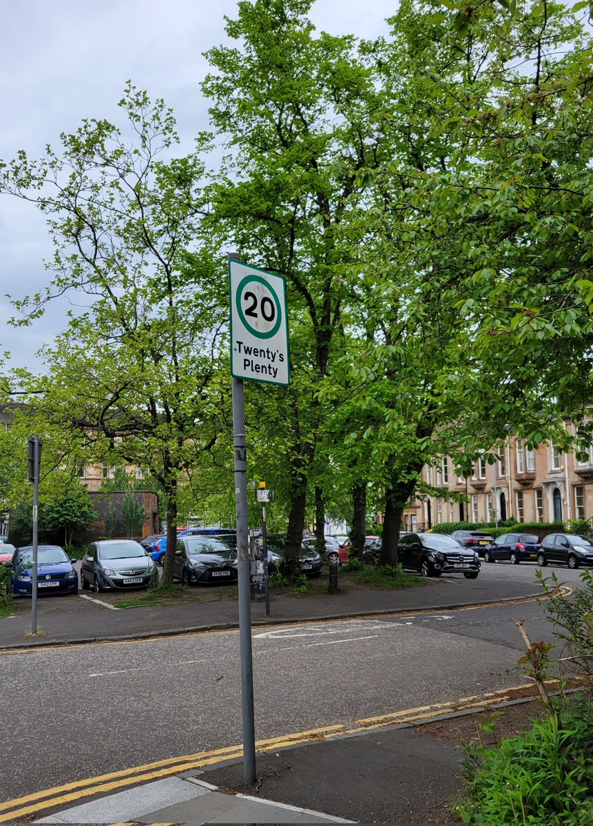 katiegjanis's tweet photo. I have loved everything about my visit to Scotland.. but this sign is definitely up there on my list https://t.co/6Fq2TtTU8g