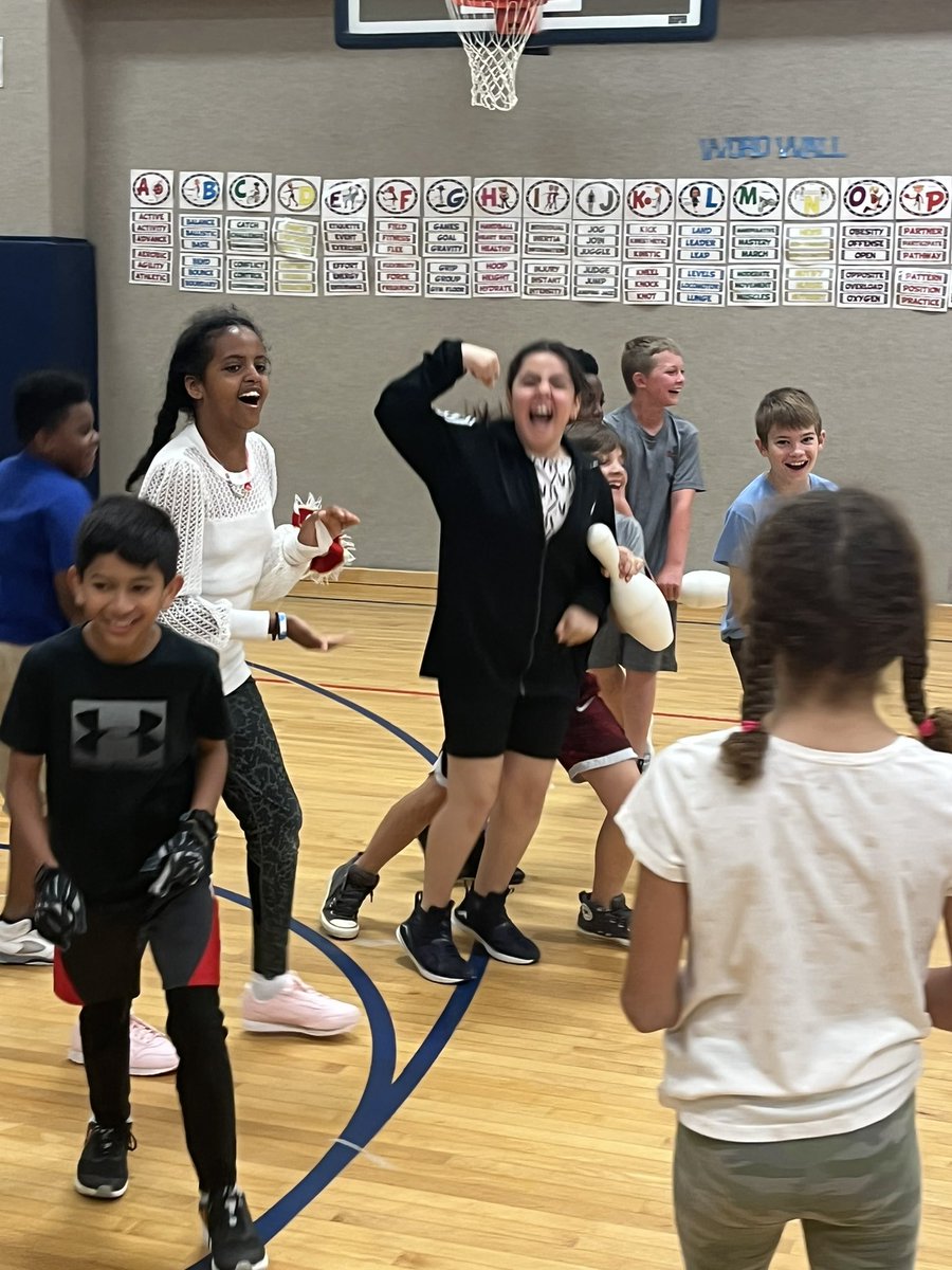 MrFisher19's tweet photo. Her face says it all ❤️ ❤️ @StoryFalcons https://t.co/L3LaoNGlr7
