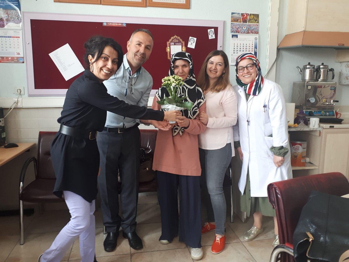 Bu ayın en başarılı ve çalışkanı Typ çalışanı Emine Şekerci ablamız.Kendisine samimi gayretleri için teşekkür ediyorum.
Biz iyi bir aileyiz. <a href="/mustafakoca42/">Mustafa Koca</a> <a href="/meramMEM/">Meram İlçe MEM</a> <a href="/servetal61/">Servet ALTUNTAŞ</a> <a href="/SeyitAliBuyuk/">Seyit Ali Büyük</a> <a href="/konyamem/">Konya İl MEM</a>