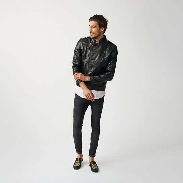 gear_jackets's tweet image. MEN'S DOLOMITI LEATHER JACKET
A perfect all-weather jacket, made of softest leather, a must biker style for your travel wardrobe or everyday.
BUY NOW: leatherjacketgear.com/products/mens-…
FREE shipping in Australia 🇦🇺 USA 🇺🇸 Canada 🇨🇦  Europe🇪🇺  UK 🇬🇧 &amp;amp; Worldwide
#fashion #leatherjacketgear