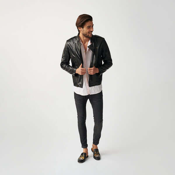 gear_jackets's tweet image. MEN'S DOLOMITI LEATHER JACKET
A perfect all-weather jacket, made of softest leather, a must biker style for your travel wardrobe or everyday.
BUY NOW: leatherjacketgear.com/products/mens-…
FREE shipping in Australia 🇦🇺 USA 🇺🇸 Canada 🇨🇦  Europe🇪🇺  UK 🇬🇧 &amp;amp; Worldwide
#fashion #leatherjacketgear