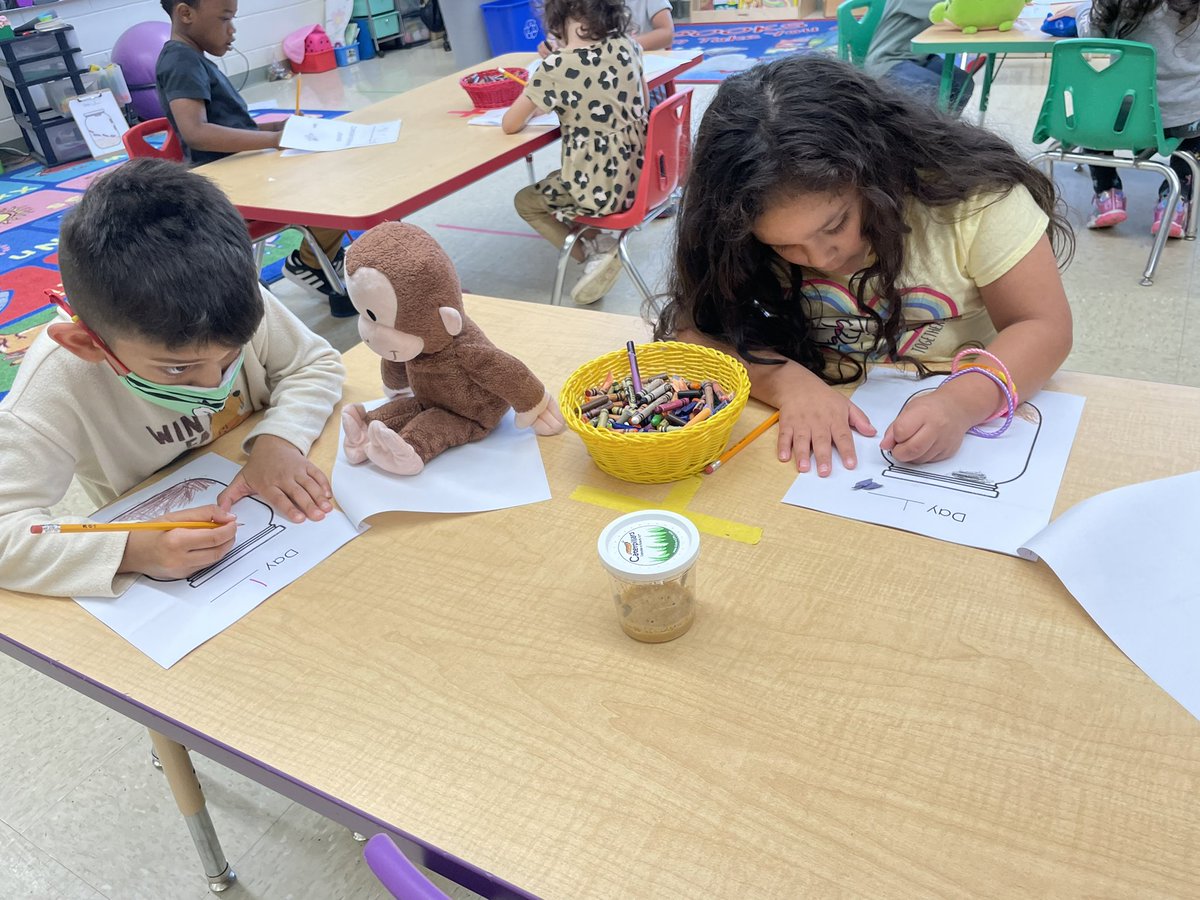 MissVatLP's tweet photo. Pre-K 2 got 7 new friends today! Our Insect Unit has just started and we are so excited to observe the life cycle of a butterfly in our classroom! We have an observation journal that we will be using to draw the changes we see every day!🐛🦋 #NTPreschoolProud #WhyLP #InsectUnit https://t.co/JhDzu3Hy4g