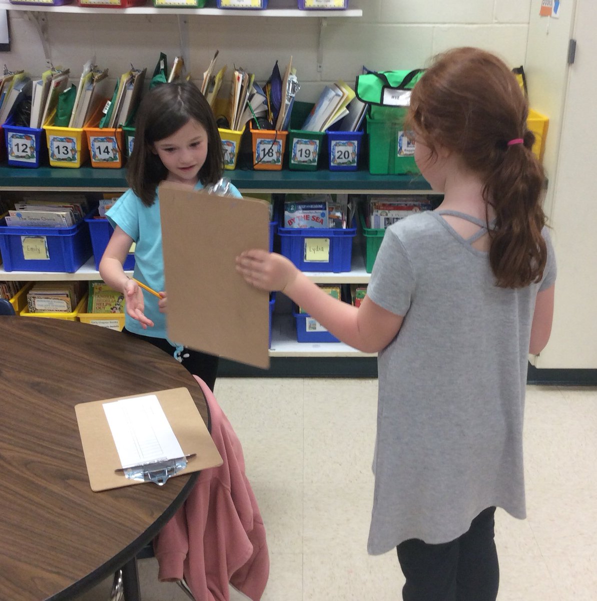 tchanatski's tweet photo. πLook at these mathematicians....surveying peers, collecting & representing information, graphing it, & then analyzing the data!!βοΈπβ€οΈ@Hubbard_School @RSDBusinessMath @Inv3_Math #mathrocks #welovedata #graphsarefun https://t.co/8QUiSsrBjz