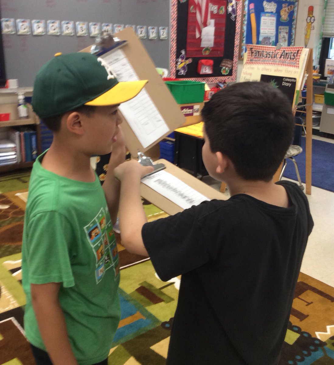 tchanatski's tweet photo. πLook at these mathematicians....surveying peers, collecting & representing information, graphing it, & then analyzing the data!!βοΈπβ€οΈ@Hubbard_School @RSDBusinessMath @Inv3_Math #mathrocks #welovedata #graphsarefun https://t.co/8QUiSsrBjz