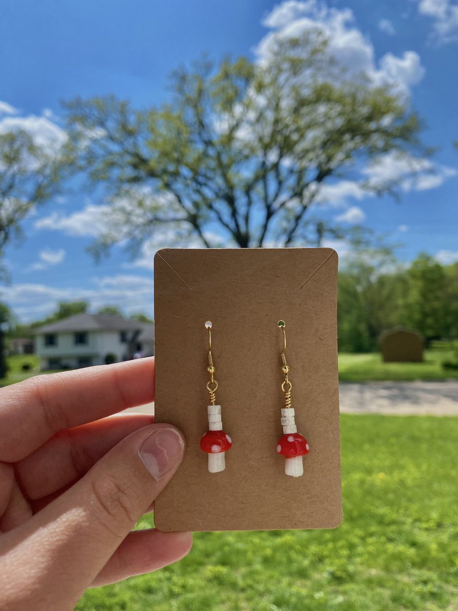 SkyeCrystals_'s tweet photo. a couple new items of the week! https://t.co/4Lbe1rDUo2