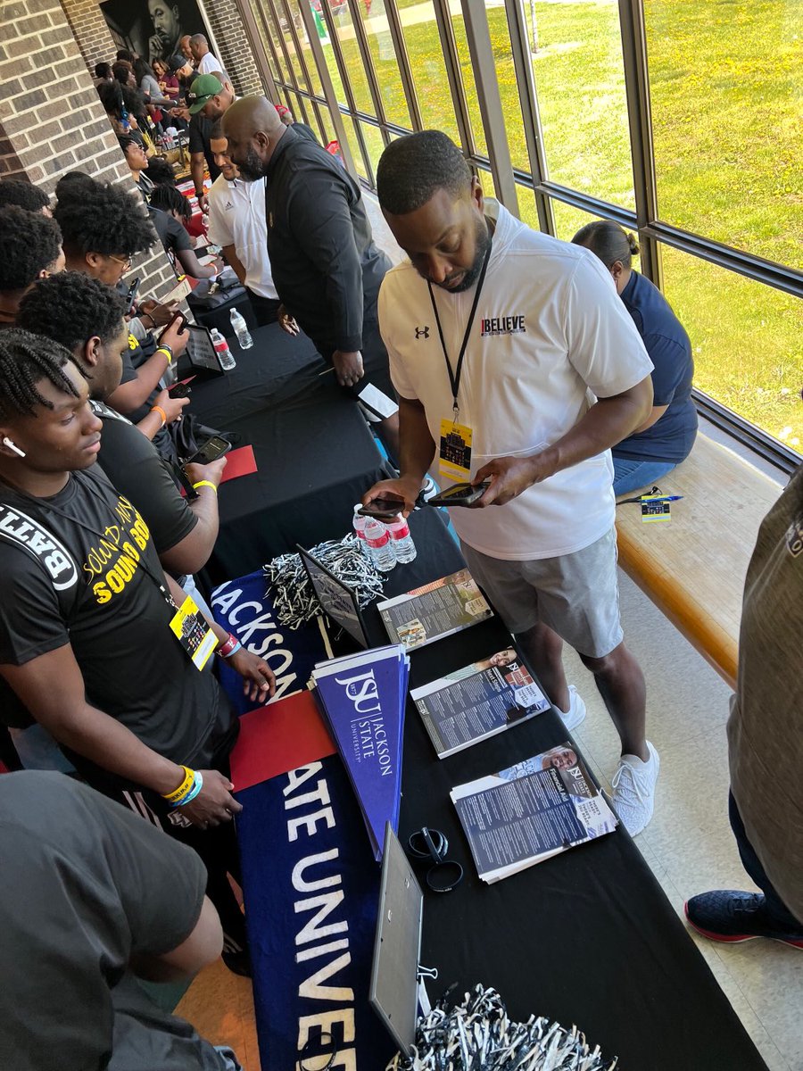 CoachTaylor010's tweet photo. I had a great time at the 2022 Sound Mind Sound Body HBCU Event in Detroit, Michigan! https://t.co/cA0AWS535a