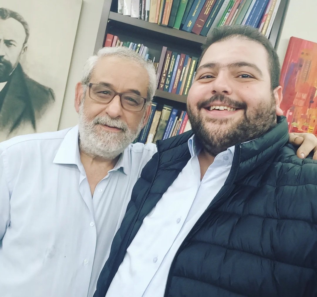 NjtehMeg's tweet photo. Բարի իրիկուն 😁❤
Շնորհաւոր լիբանանահայութեան 👊 https://t.co/vwC8Sngvvd