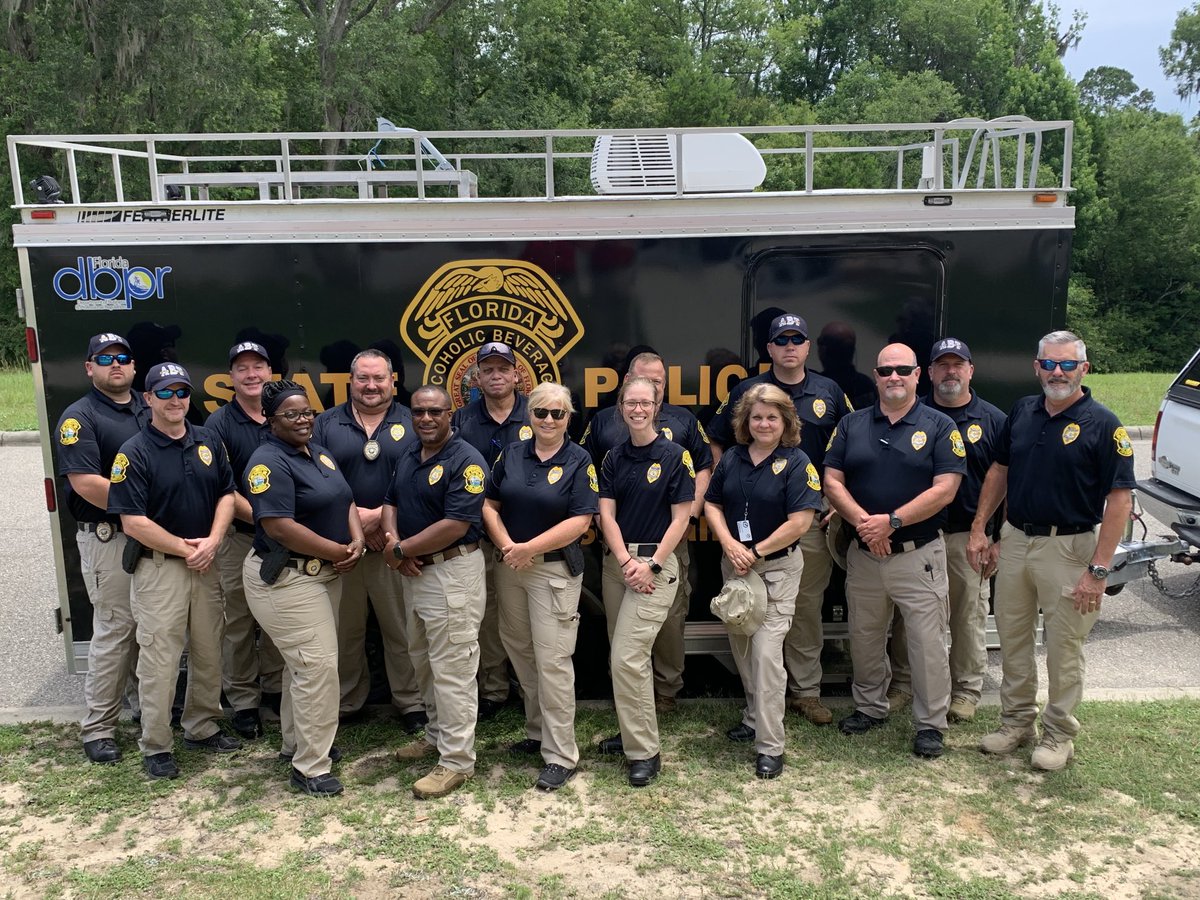 In honor of #NationalPoliceWeek, #DBPR celebrates all our men & women who  hold Florida's thin blue line, including our agency's 85 sworn law  enforcement officers w/in the Division of Alcoholic Beverages &