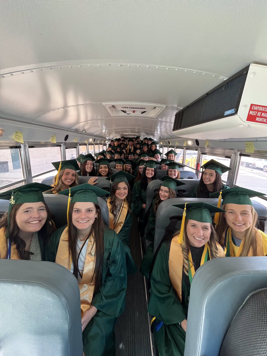 cjones8114's tweet photo. It’s a great day to be a Harvester! Senior walk at the Junior High and our elementary campuses was a blast! #pampaproud @APMsJensen @pampaisd https://t.co/I5JWodtVou