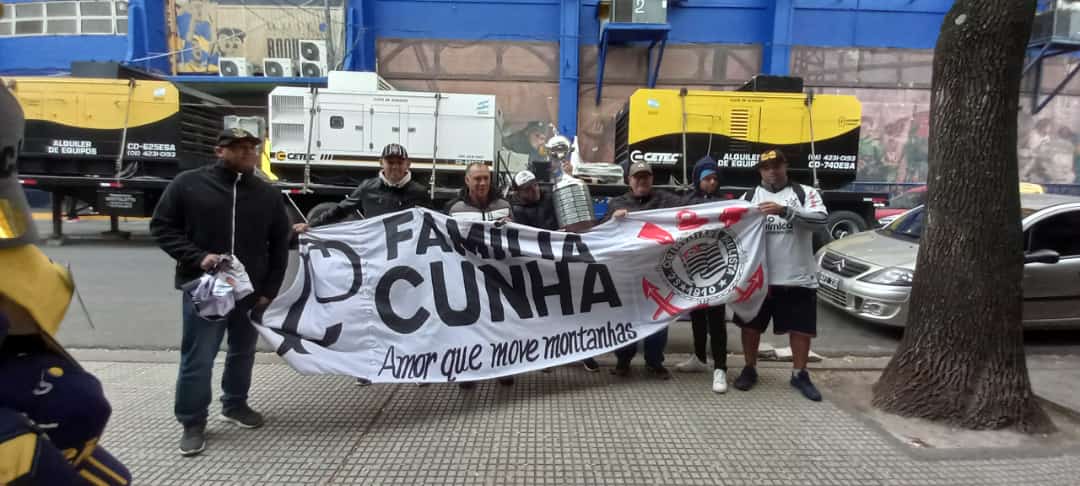_sccpnews's tweet photo. ⚫⚪ | Fiel invadiu a Argentina! 🔥

📸 | @pancho_casla / Instagram https://t.co/VvVIReabAn