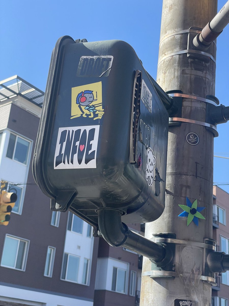grdenrr's tweet photo. mfer spotted in denver by a friend of mine https://t.co/ZQsiftQLEk