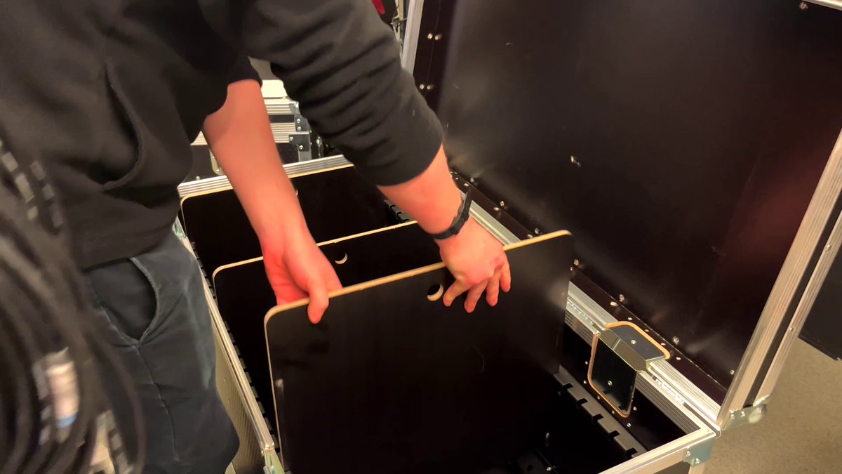 UoYTechSoc's tweet photo. Thank you to any generous @UoYAlumni who have donated to YuFund! You have allowed us to purchase a Touchscreen monitor and a set of flight cases to transport our stock of equipment! Your support allows us to constantly improve the size and quality of events we support. @UniOfYork https://t.co/ofYqlGiGkC