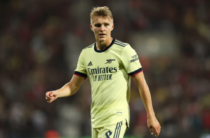 Gunnersc0m's tweet photo. Martin Odegaard completed just 5 passes during that first half. https://t.co/kJxdUk5SAe