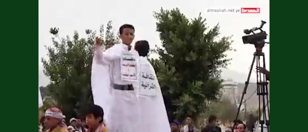 mdafbd's tweet photo. @BYGgqIsMER7bUPw والله انك تكذب على نفسك وعلى الناس اللي مثلك تصدقك،، التسجيل في هذه المراكز بالقوة والاكراه ويتم ارسالهم بدون تدريب الى الجبهات فلا يعودون الا جثث هامده،، بسبب تبني ثورة الخميني الملعون وتحلمون بحكم العالم الاسل��مي كله بهذه الثورة المدمرة التي لم تجلب عليكم الا الموت والفقر https://t.co/DOQuUBmcIN