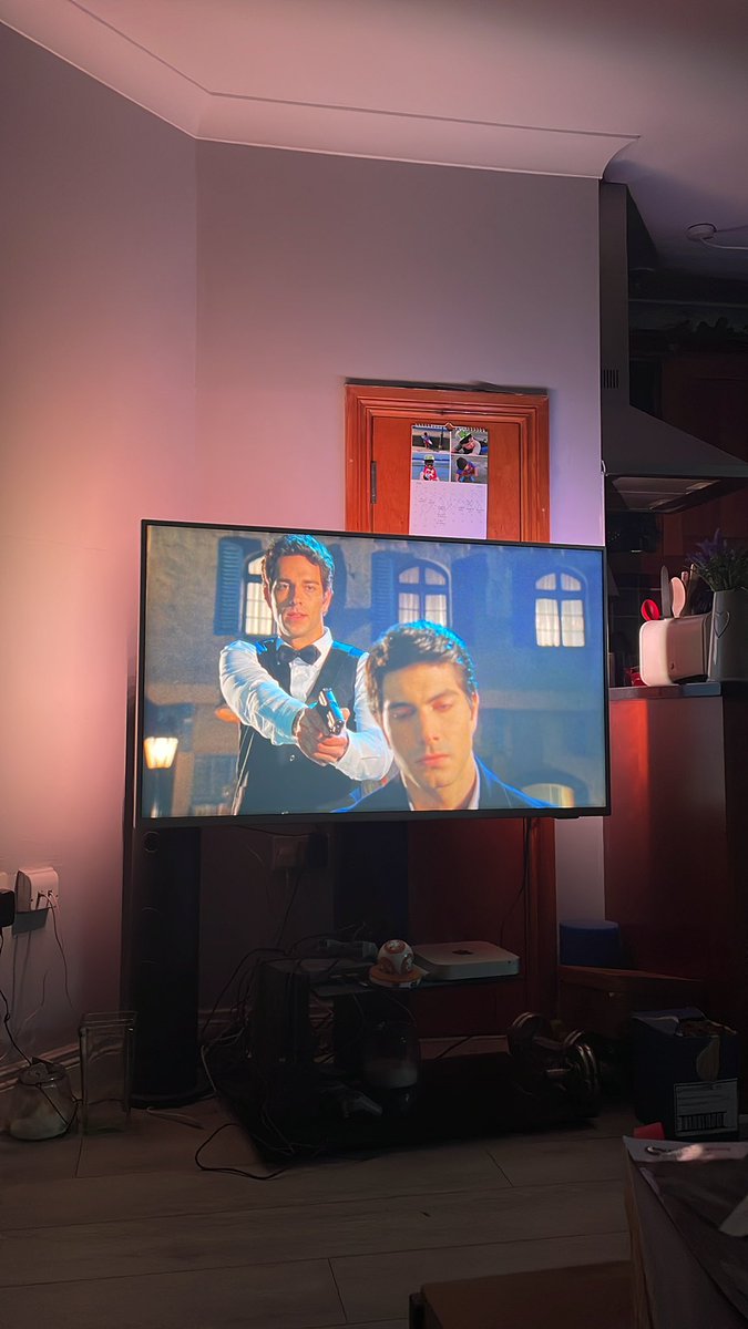 Rewatching Chuck! <a href="/ZacharyLevi/">Zachary Levi</a>  and <a href="/Y_Strahovski/">Yvonne Strahovski</a> we getting a movies??