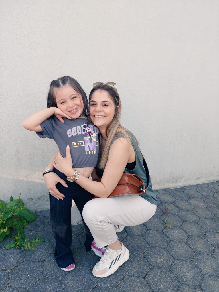 sofscspereira1's tweet photo. O meu amorzinho, não há nada que pague o amor de uma madrinha por uma afilhada e vice versa 🥰 https://t.co/EJXjpbcB4t