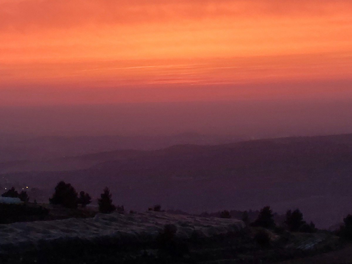 theteachpreach's tweet photo. Many places in Israel if you dropped someone down on the spot and asked them where they were, they'd never guess the Middle East. Like tonight, coming upon this sunset over the hills south of Jerusalem.

#beautiful #sunsets #Jerusalem https://t.co/zbwbTxtnq3