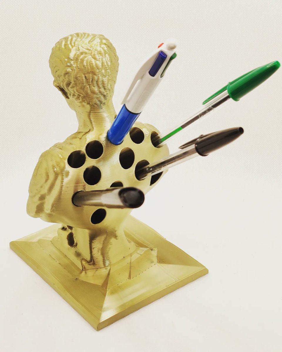 Portabolis de Julio Cesar impreso en PLA bronce seda. 

¿Qué os parece?