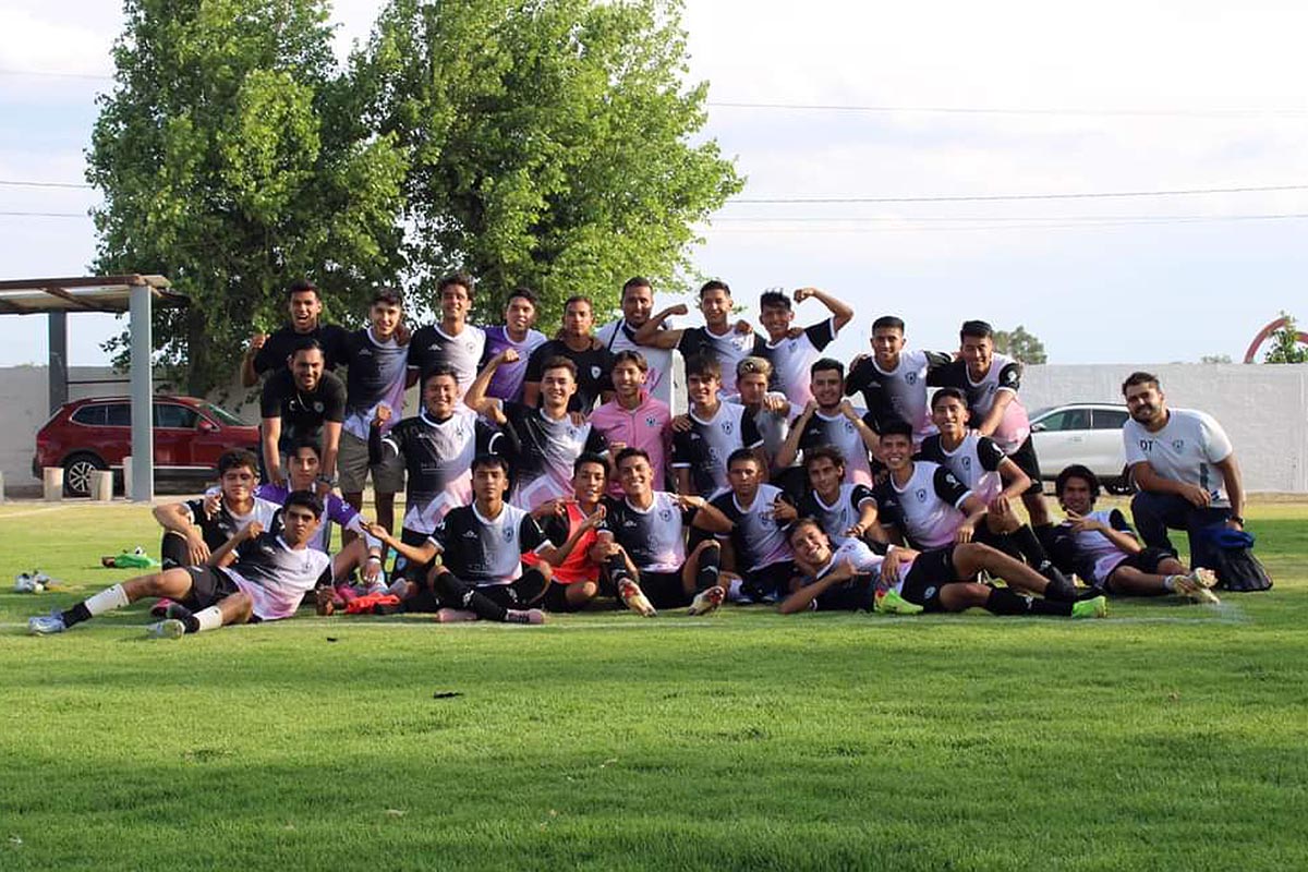 Zona B | 4tos | Vuelta | #Guanajuato

<a href="/Titanesqro/">Titanes de Queretaro</a> 🔵 no tuvo un camino fácil rumbo a Semifinales, al empatar 2-2 con @SKSPORTStreetof 🛣 y en penales vencer a unos hidalguenses que vendieron cara la derrota

📋 NOTA 👉 bit.ly/3wiX7AF

#HastaSerCampeón | #CrecemosJuntos