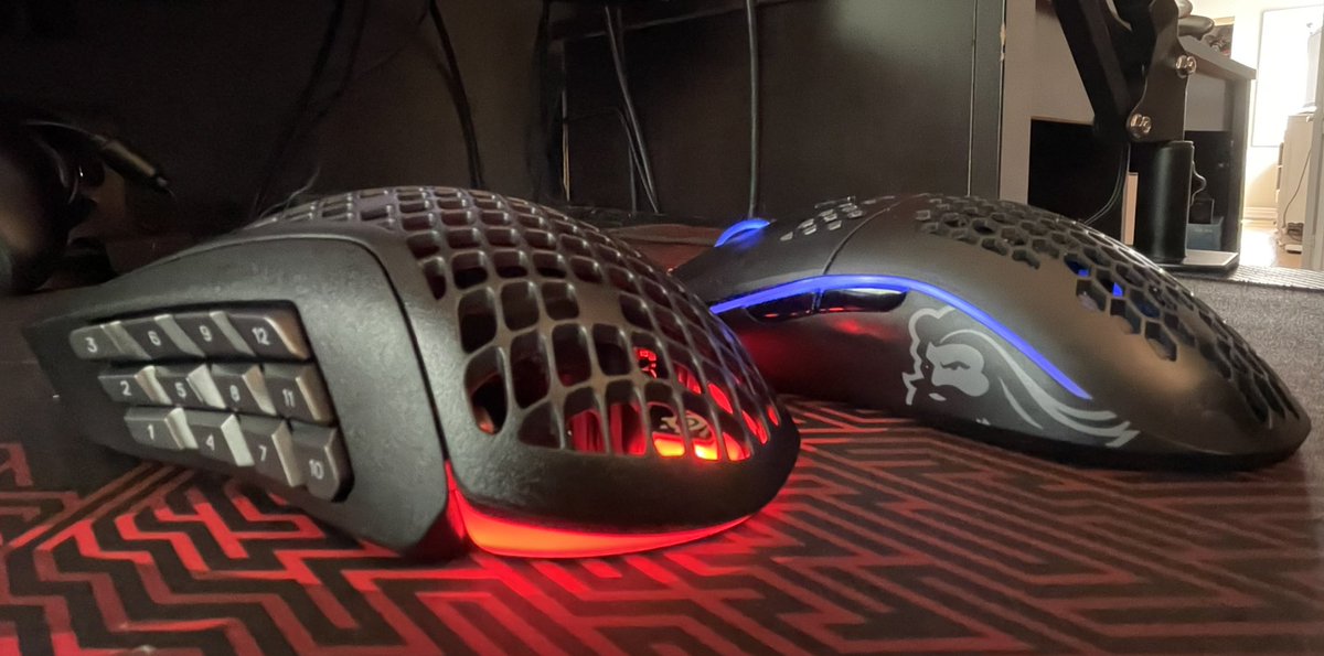 QCWhiteBoy's tweet photo. Can’t name a better duo @SteelSeries &amp; @Glorious https://t.co/eaTAaN85k0