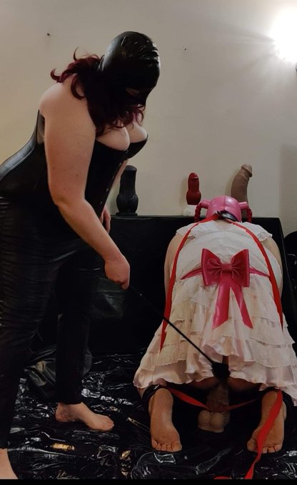 @DLTRubberDolly in training #corset #mistress #maid #sissy #dildo https://t.co/pJrpp0MwJ4<a class="tags" target="_blank" title="On Twitter" href="/?out=eyJ0eXAiOiJKV1QiLCJhbGciOiJIUzUxMiJ9.eyJpYXQiOjE3MjQ3MTU4MDYsImlzcyI6InR3cG9ybnN0YXJzLmNvbSIsIm5iZiI6MTcyNDcxNTgwNiwiZXhwIjoxNzU2MjUxODA2LCJyZWRpcmVjdF91cmwiOiJodHRwczovL3R3aXR0ZXIuY29tL0RMVFJ1YmJlckRvbGx5In0.GNEc_gfHN7Vm7meazTvN1e5zM-gvbOQlrcuYX1jhS--8IwWpPxmNDm3IAHiZw3LxAm3kgR7a8NWIvDy4zucdWw">@DLTRubberDolly</a><a href="/tag/corset"class="tags">#corset</a><a href="/tag/mistress"class="tags">#mistress</a><a href="/tag/maid"class="tags"><span>#maid</span></a><a href="/tag/sissy"class="tags"><span>#sissy</span></a><a href="/tag/dildo"class="tags"><span>#dildo</span></a>