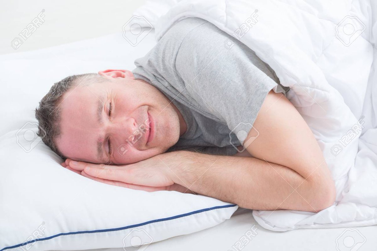 dobslave's tweet photo. how i sleep at night knowing that dylan has the worst taste ever and that im too hot for him https://t.co/fKgUO6JsSb