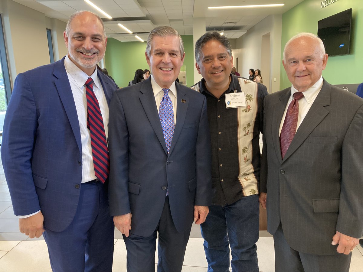 VanC_Connect's tweet photo. #HCC Trifecta: As @WeAreHCCS celebrates 50 years honored to attend in last 3 weeks 1) State of the College, 2) HCC-Katy Campus Ribbon Cutting &amp; 3) Annual Gala. Many thanks to HCC's NW President Dr. Hodges, SW President Dr. Burrillo &amp; @KatyEDC President Martinez for invitations! https://t.co/wwS9HAnT6a