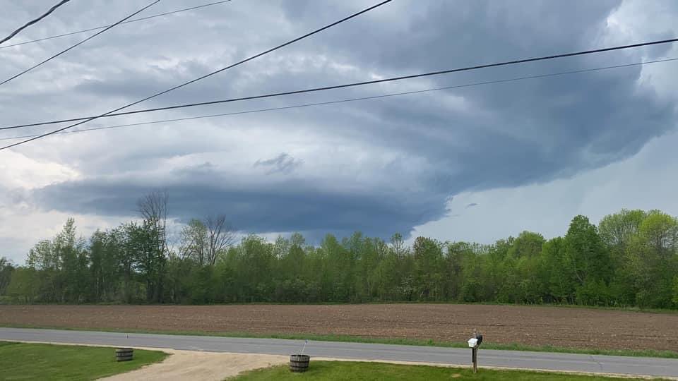 Viewer photo of that storm near Ellenburg, NY a while ago! 😳 #nywx <a href="/NWSBurlington/">NWS Burlington</a>
