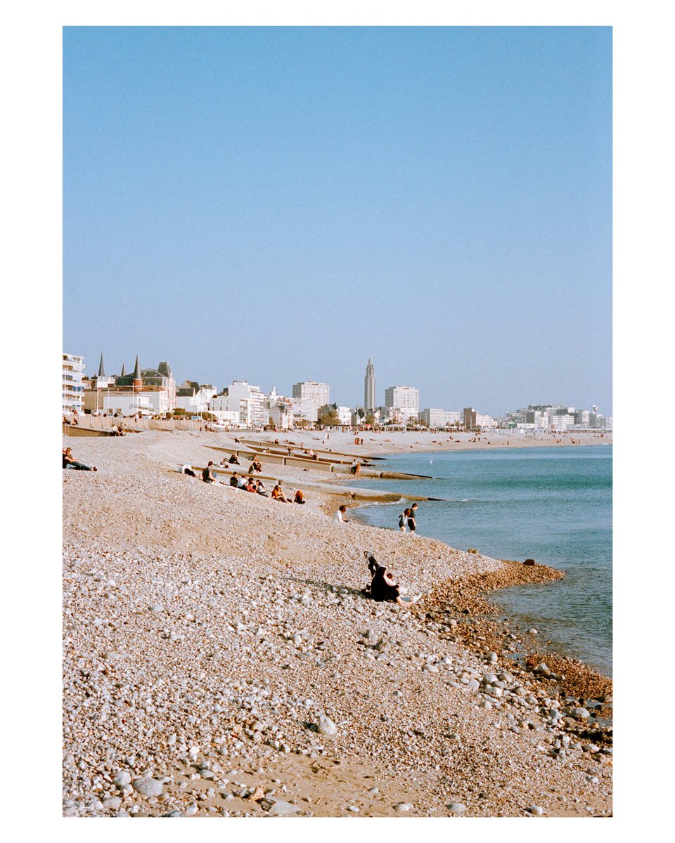 TheOgach's tweet photo. Le Havre sous le soleil à l'argentique 🎞️ https://t.co/x8YV7Xm3eh