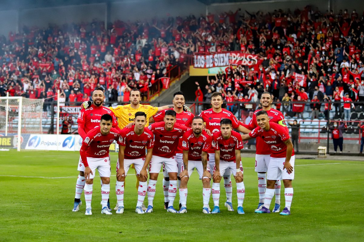 fedemateos20's tweet photo. Gran triunfo, con un apoyo impresionante. Vamos equipo👹🇨🇱🇦🇷 https://t.co/02MfrQtGle