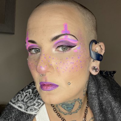 #NewProfilePic https://t.co/JDHc2T6Uf8<a href="/tag/newprofilepic"class="tags">#NewProfilePic</a>