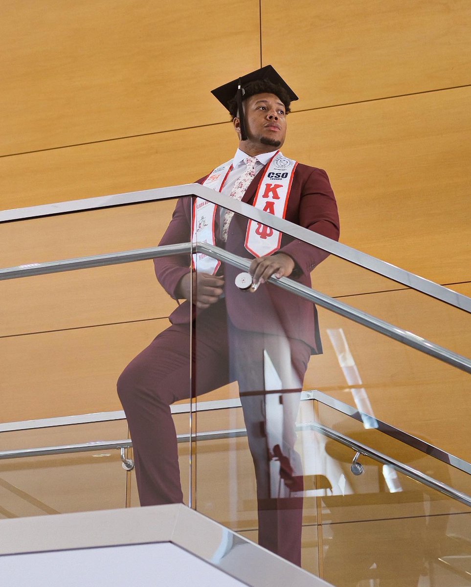 SamHoustonNupes's tweet image. Kongratulations to our Spring 22 Graduates! We appreciate all the service and contributions that you brothers have done for the Chapter. We are excited to see y’all continue to achieve in the future. #NUPESgraduate #YO #LLKN