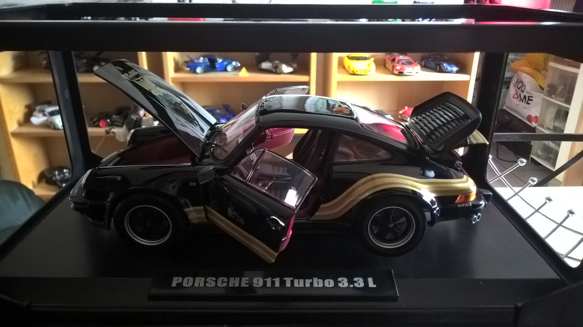 patcollectors1's tweet photo. #Diecastmodelcar
#porsche
Porsche 911 930 turbo
3.3L bbuchmann 1976 😍😍✍️ https://t.co/2pr9ByxCZf