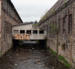 ENSABRETAGNE's tweet photo. MORPHOGENÈSE D’UN TERRITOIRE POST-INDUSTRIEL par Oscar Barnay. La transformation des territoires post-industriels, bouleversement social, est un enjeu urbain et architectural majeur. Lisez Exercice(s) d'architecture #10 #exercicesdarchitecture #ensab #architecture #oscarbarnay https://t.co/fLs4s6Nqif