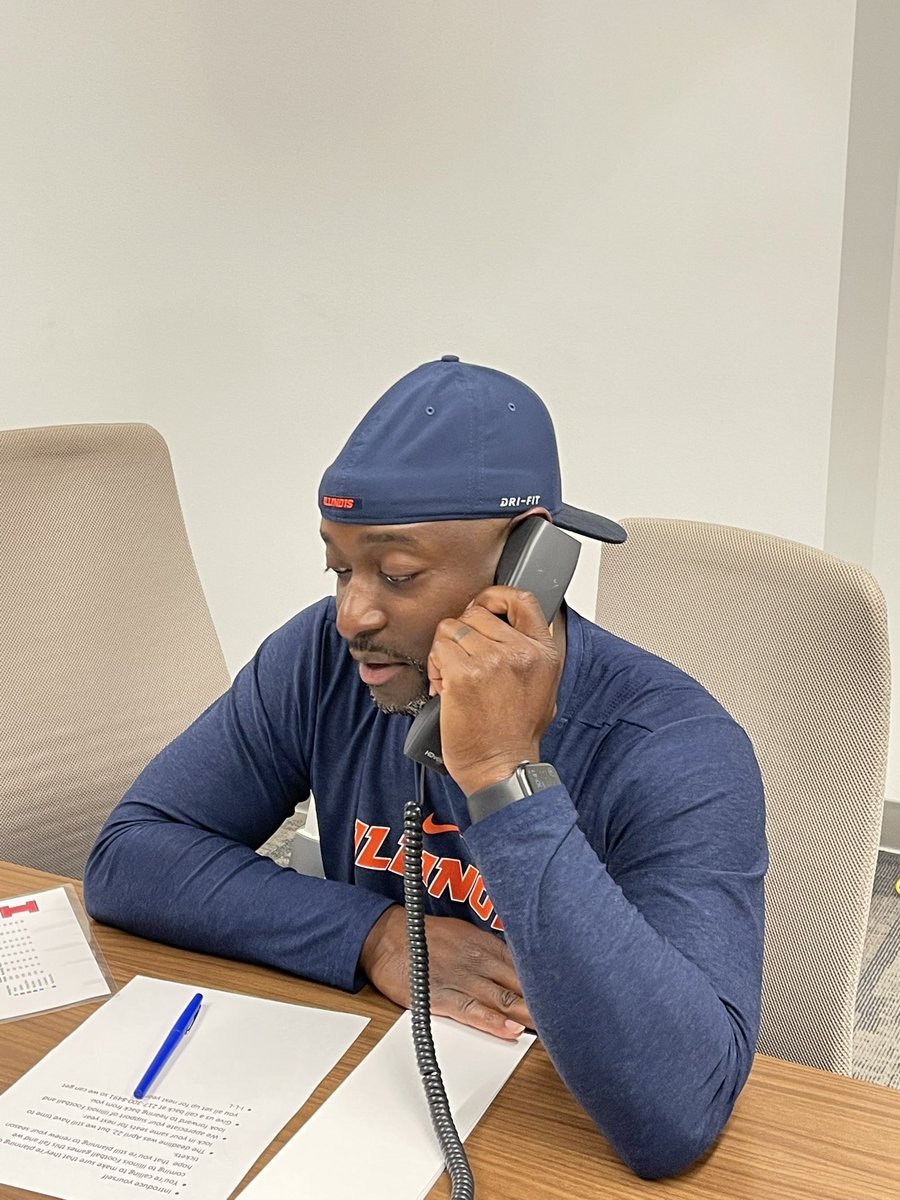 B1GTicket's tweet photo. Coaches making calls again to @IlliniFootball season ticket holders this morning. Pick up the phone and chat with them!  They’re fired up for year 2 with @BretBielema and want Memorial Stadium picked!  

@Coach_CPatt 
@AaronHenry7 
@CoachKaneIllini https://t.co/dLHKHHG3A9