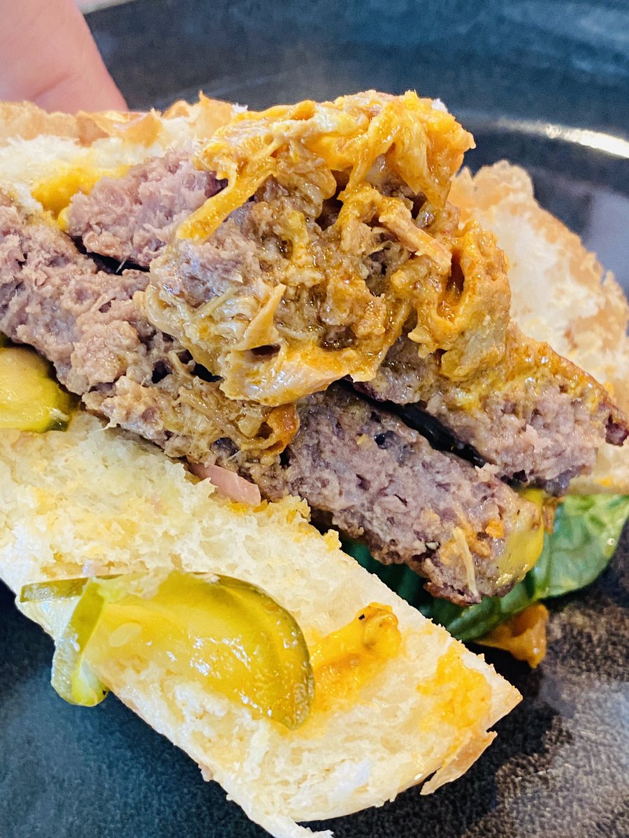 YummyShanny's tweet photo. 🍔What are your favorite #toppings on a #hamburger? #cheese #pickles #homemade #CandySugarPop https://t.co/YWt3X3bDXL