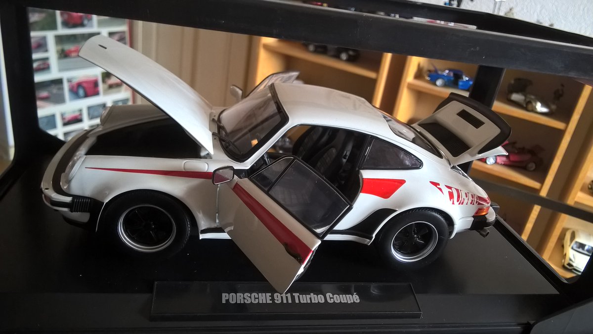 patcollectors1's tweet photo. #Diecastmodelcar
#porsche
Porsche 911 3.0L Turbo coupe 1974 😍😍✍️ https://t.co/ZSeQpOwyaG