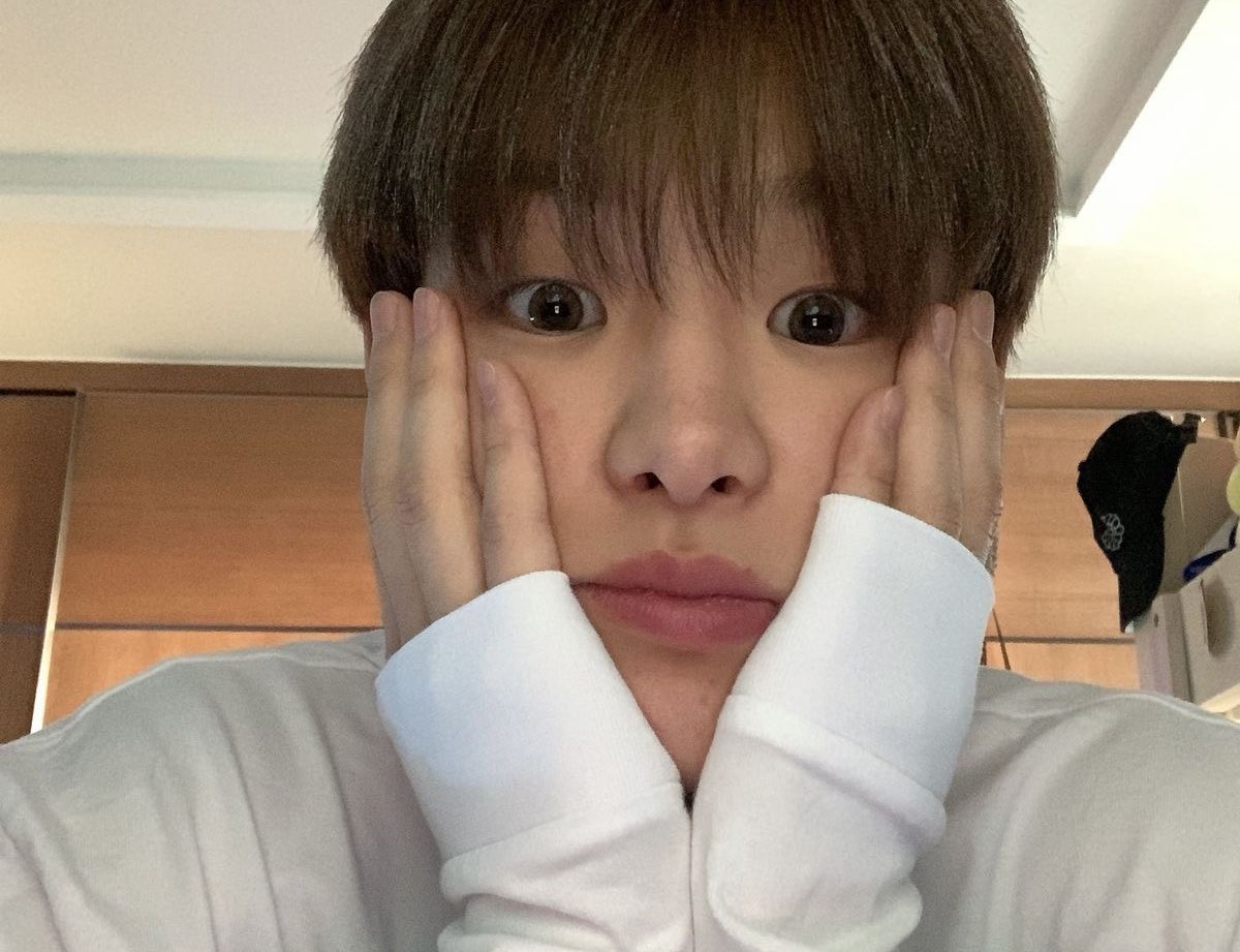 choisukhoon214's tweet photo. คือ 👉🏻👈🏻 https://t.co/TU4iqlHouc