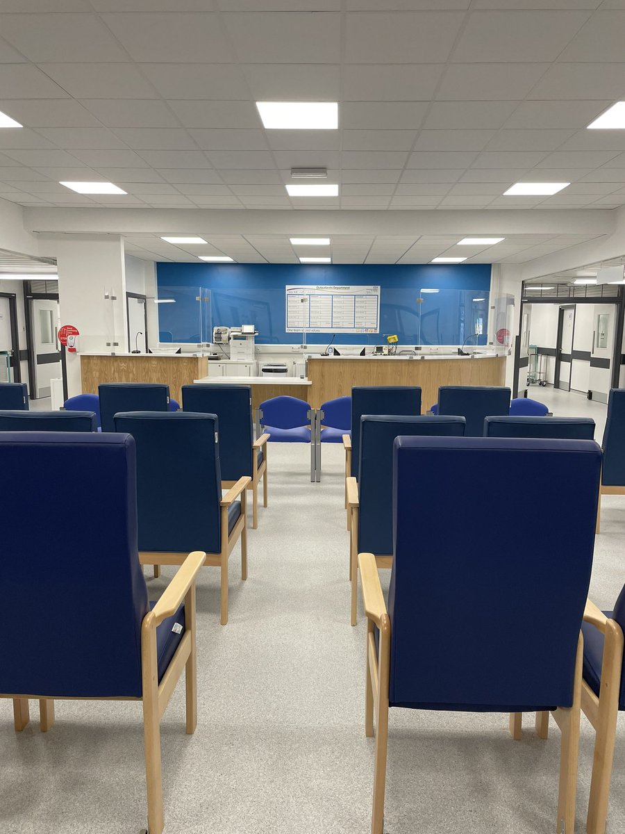 ZoeLineker's tweet photo. Outpatients 3 opened today after refurbishment. Big shout out to all of the outpatients team who have worked so hard to get it ready over the last week 🤩⭐️ @DianeBr68144961 @Cjparker32 @Reena_Karavadra @misstickle101 @barbaraheane @MamunCh22018694 @JodiePa9 @Leic_hospital https://t.co/CNaigft0Ma