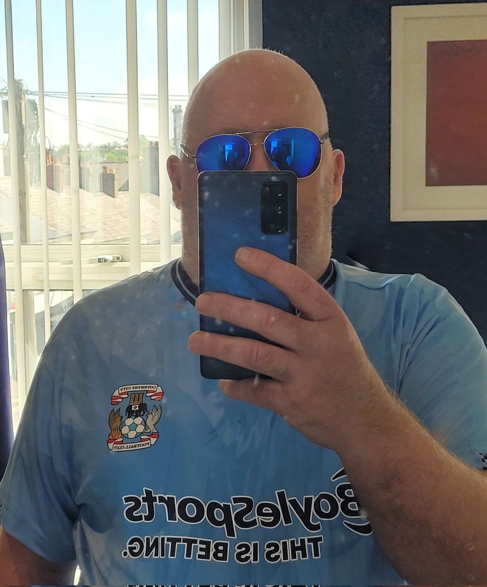 Zipper282's tweet photo. Its not very often I wear my beloved Coventry City shirt closed season, but If you know, you know, exactly 35 years ago today. ๐
#FACupWinners #FACupRewind #PUSB #ClassicFACup #ifcarlsbergmadefootballteams #goodtimes #goosebumps #CoventryCity https://t.co/b9eVzYmFpD