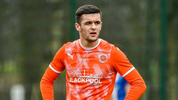 Jake Daniels, delantero del Blackpool: "Soy gay, no quiero mentir más"